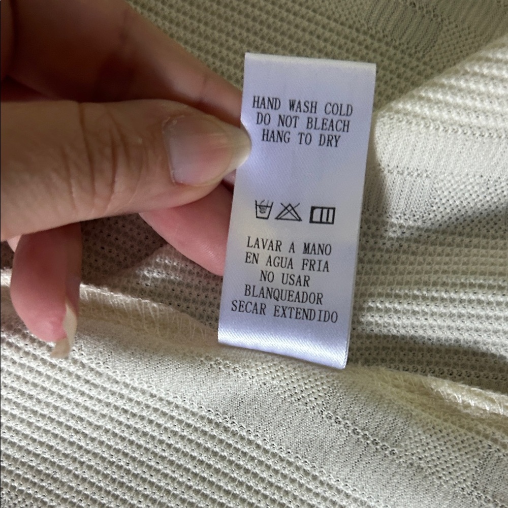 Doe & Rae Cream Zip-Front Tank Top - Picture 5 of 8